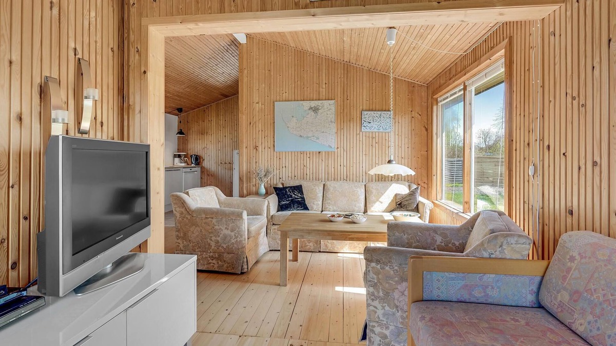 Nakskov House | Beautiful vacation home on Vesternæs Strand on the Danish Baltic island of Lolland.