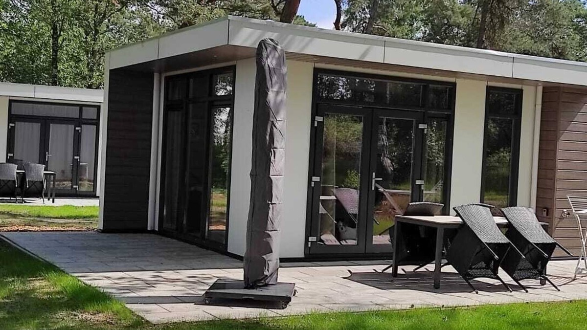Municipality of Hellendoorn Ski Chalet | Beautiful vacation home in the middle of nature.