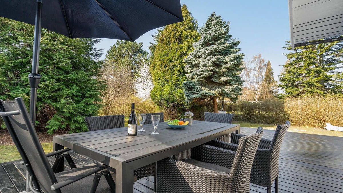 Maribo House | Beautiful vacation home with large terrace on Askø.
