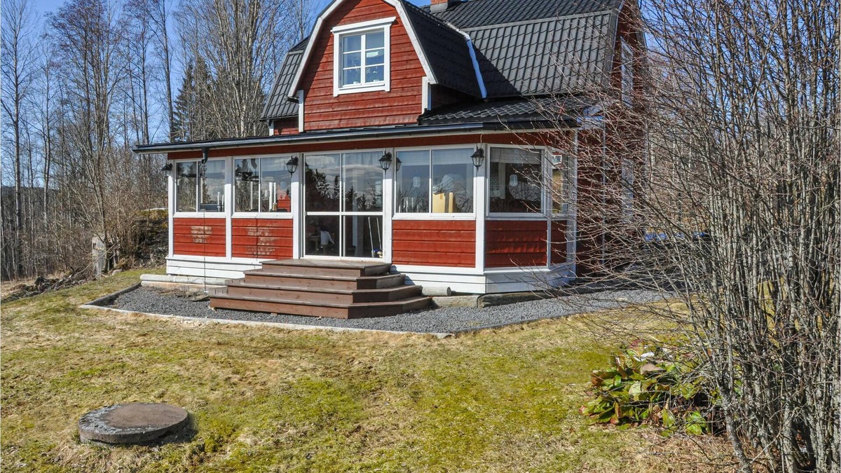 Nas House | Beautiful vacation home with large winter garden and fantastic view over the Närsensee.