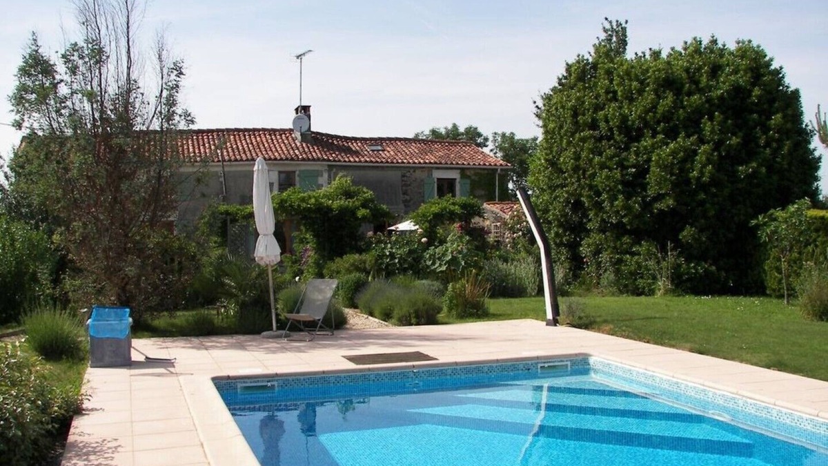 Saint-Maurice-le-Girard Other | Beautiful Vendee Family Friendly Farmhouse