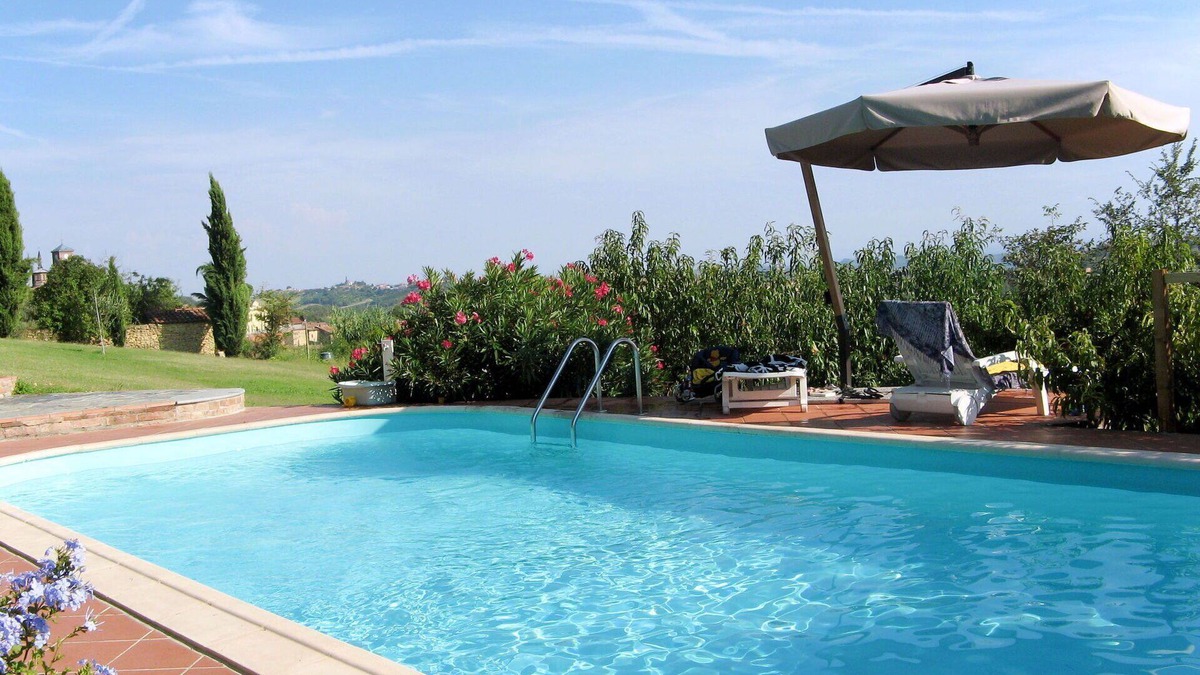 Grazzano Badoglio House | Beautiful villa for 4 guests with A/C, pool, WIFI, TV, terrace and parking