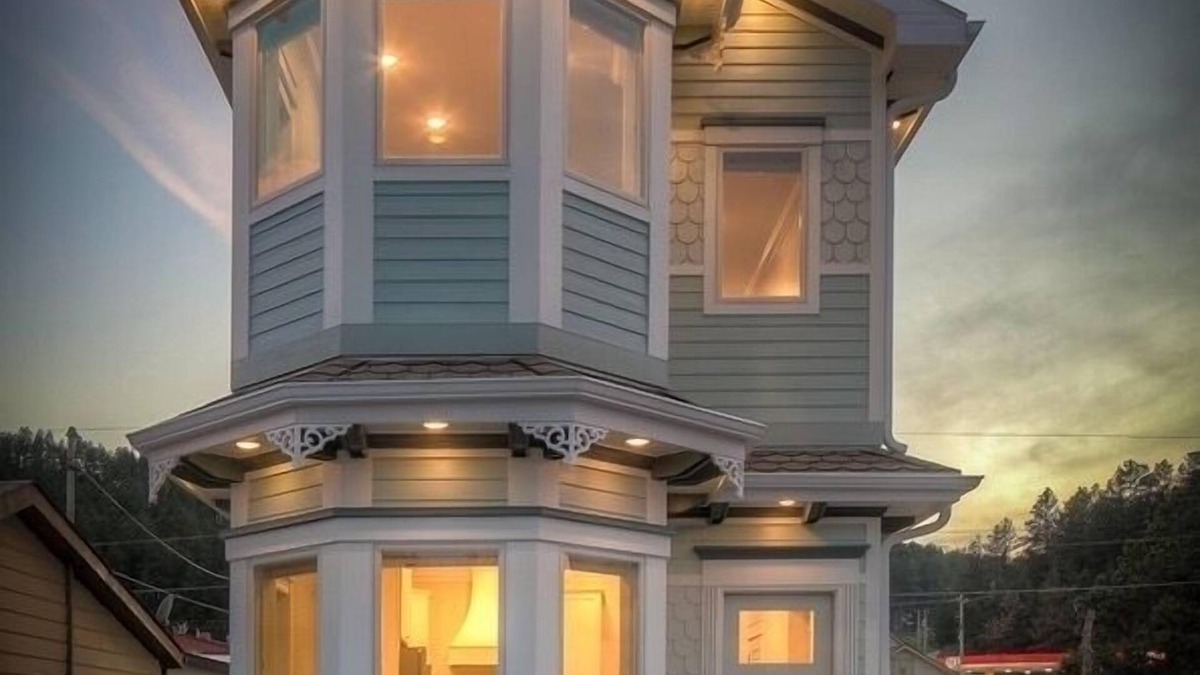 Hill City House | Beautiful Victorian Home/cabin