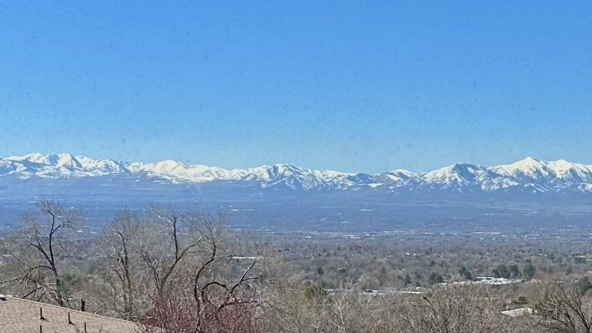 Salt Lake City House | Beautiful View, Quiet & Convenient Location near U of Utah, Shops, Skiing, More!