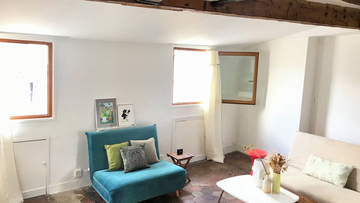 Hopital Saint-Louis Apartment | Beautiful view top floor Appartment Belleville. Near Bastille, Republic, Marais