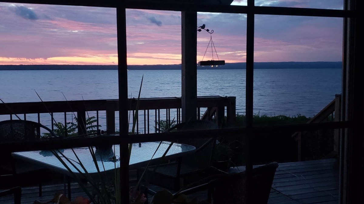 Town of Torrey Cottage | Beautiful Views, Sunrises, Pet Friendly, Comfortable!