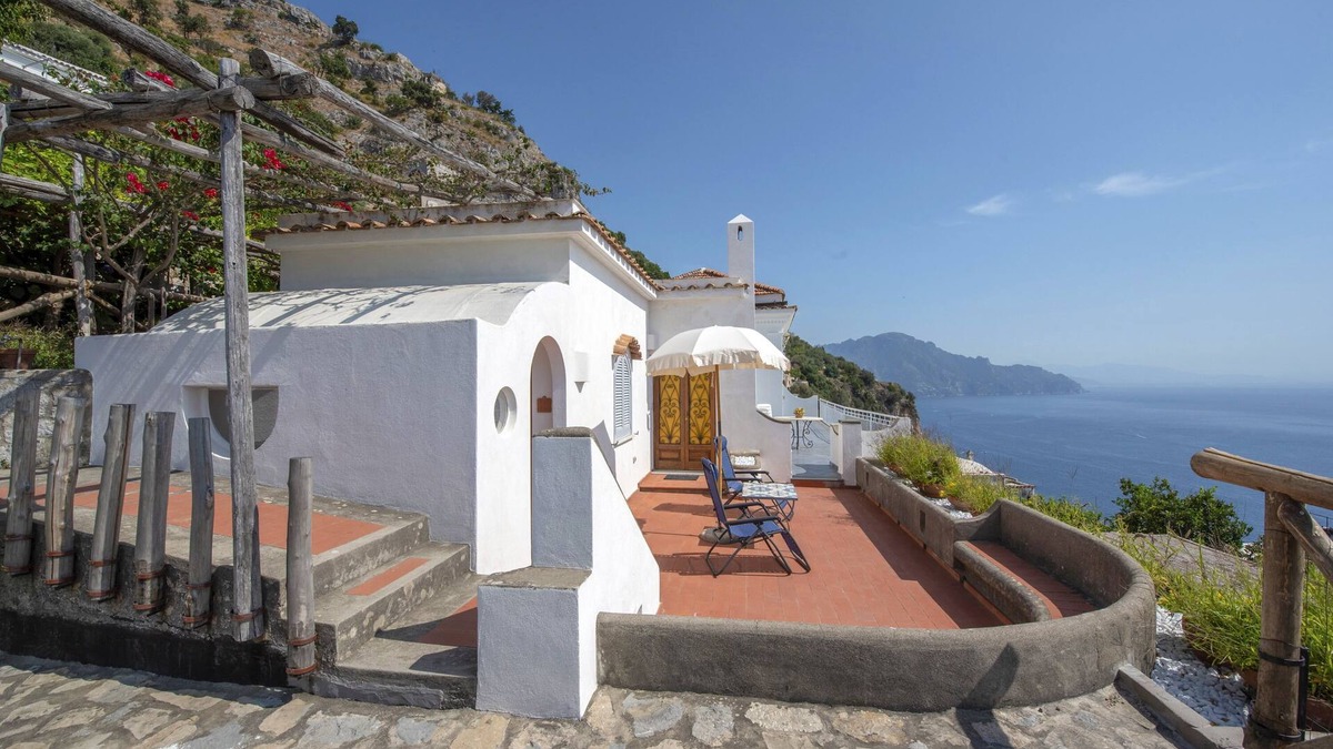 Conca dei Marini Villa | Beautiful Villa with magnificent terrace overlooking the sea