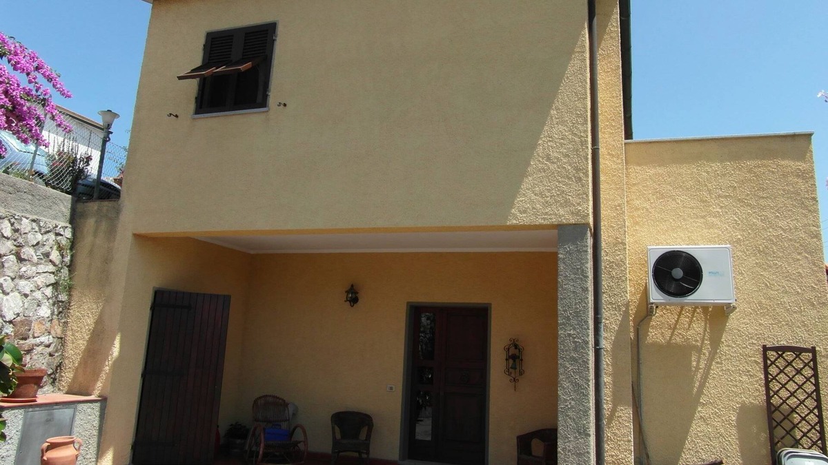 Marmi Villa | Beautiful villa tastefully furnished and equipped with all comforts. Suitable for 4/6 people
