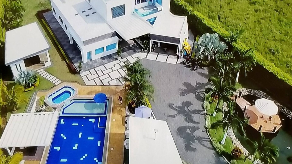 Fonda Central Villa | Beautiful Villa Estate