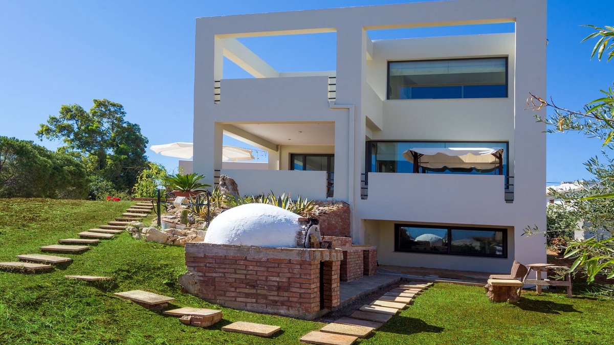 Kalathas Villa | Beautiful villa 800 meters from the beach