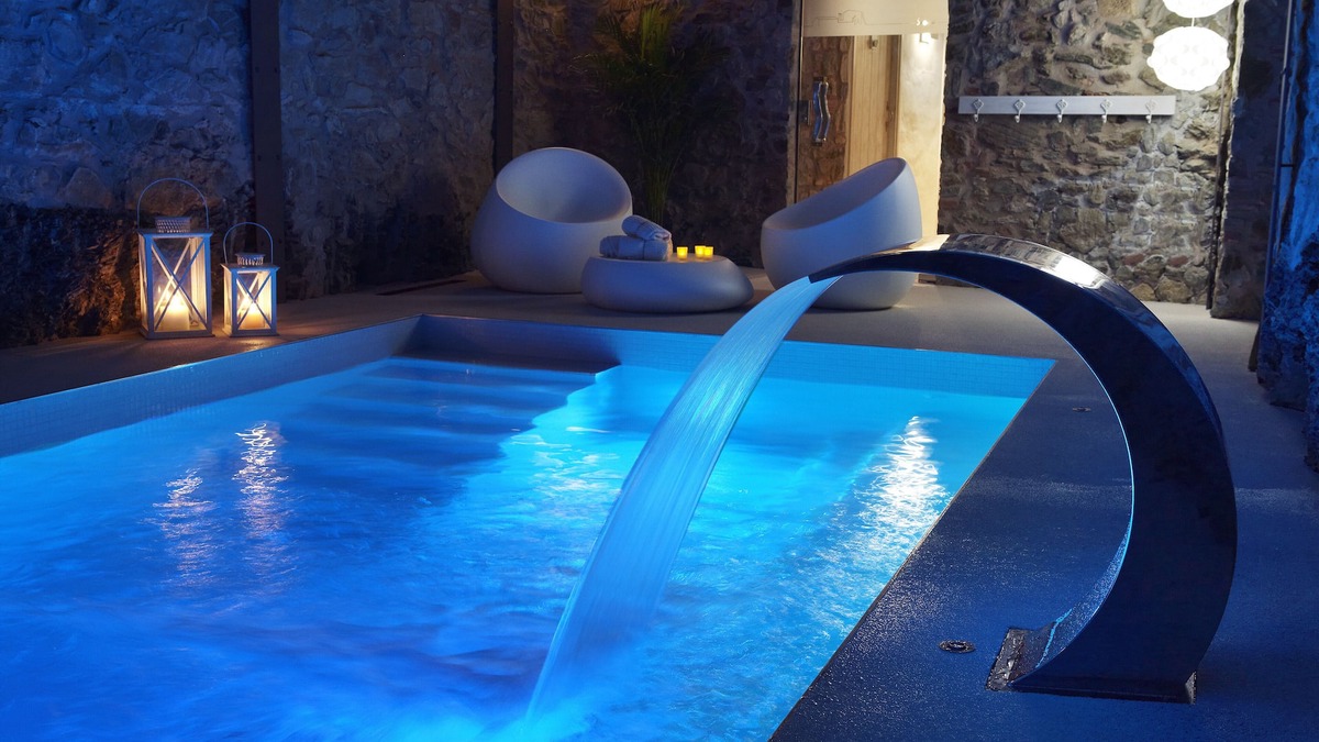 Forallac Villa | Beautiful Villa, Costa Brava: spa, tennis, impressive gardens, private pool