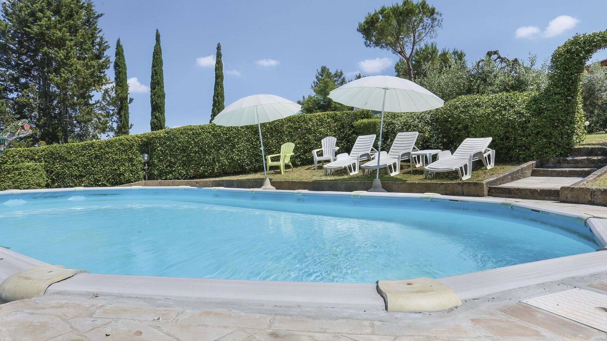 San Miniato Villa | Beautiful villa for 12 people with private pool, TV, patio and pets allowed