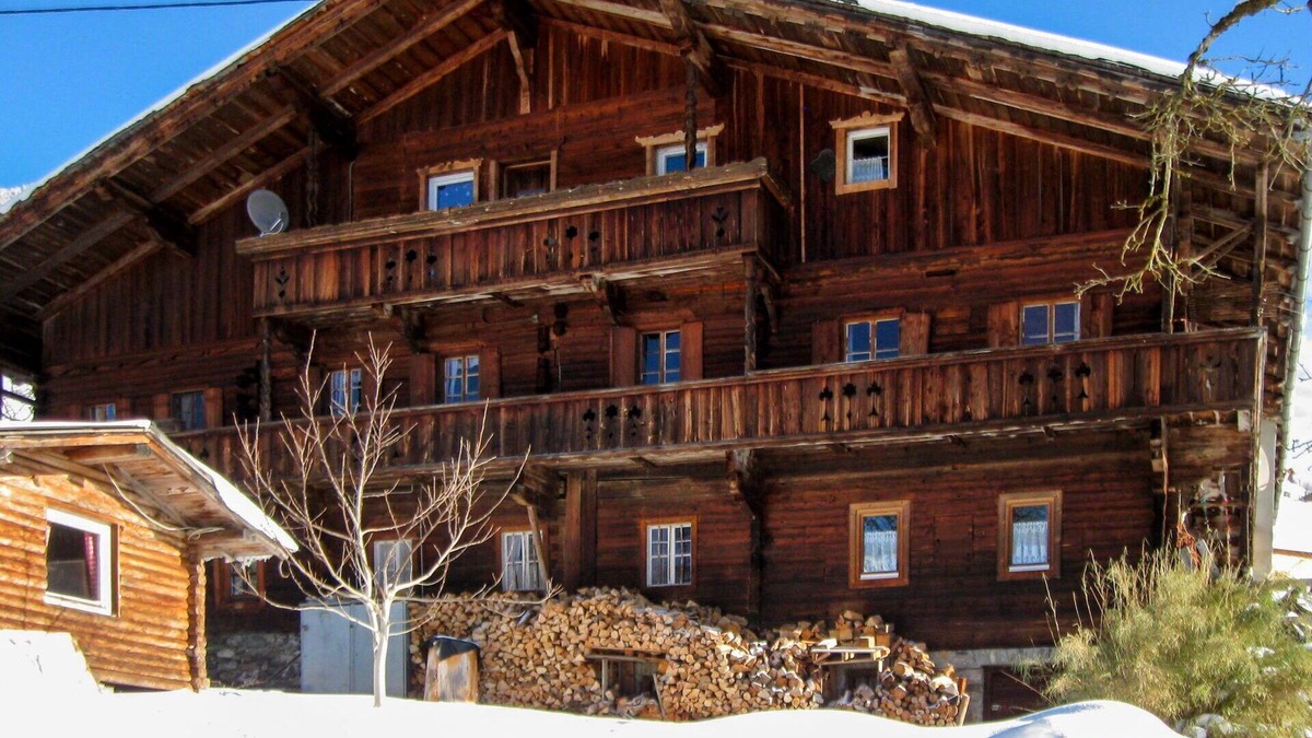 Gattererberg Villa | Beautiful villa for 4 people with TV, balcony and parking