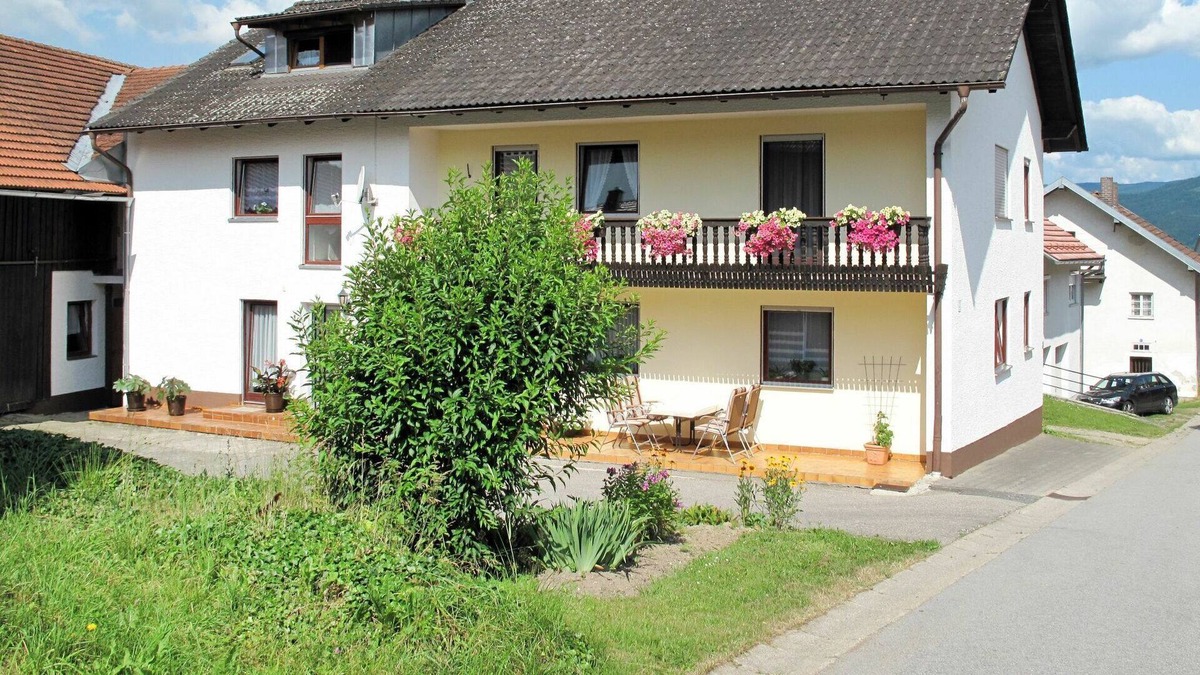 Hunding House | Beautiful villa for 5 guests with WIFI, TV, terrace and parking