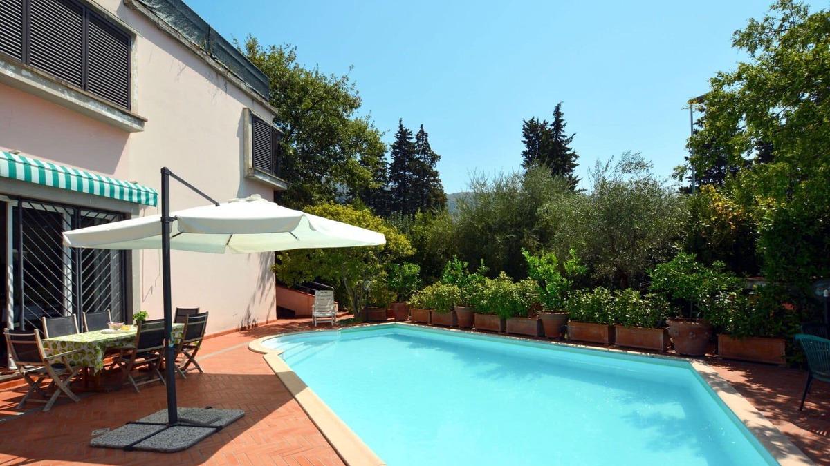 Prato House | Beautiful villa for 6 people with private pool, WIFI, TV, terrace and parking