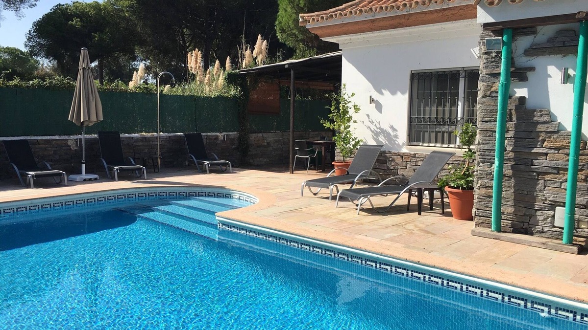 El Portil Villa | Beautiful villa in El Portil, Costa de la Luz, with pool, 900 m to the beach