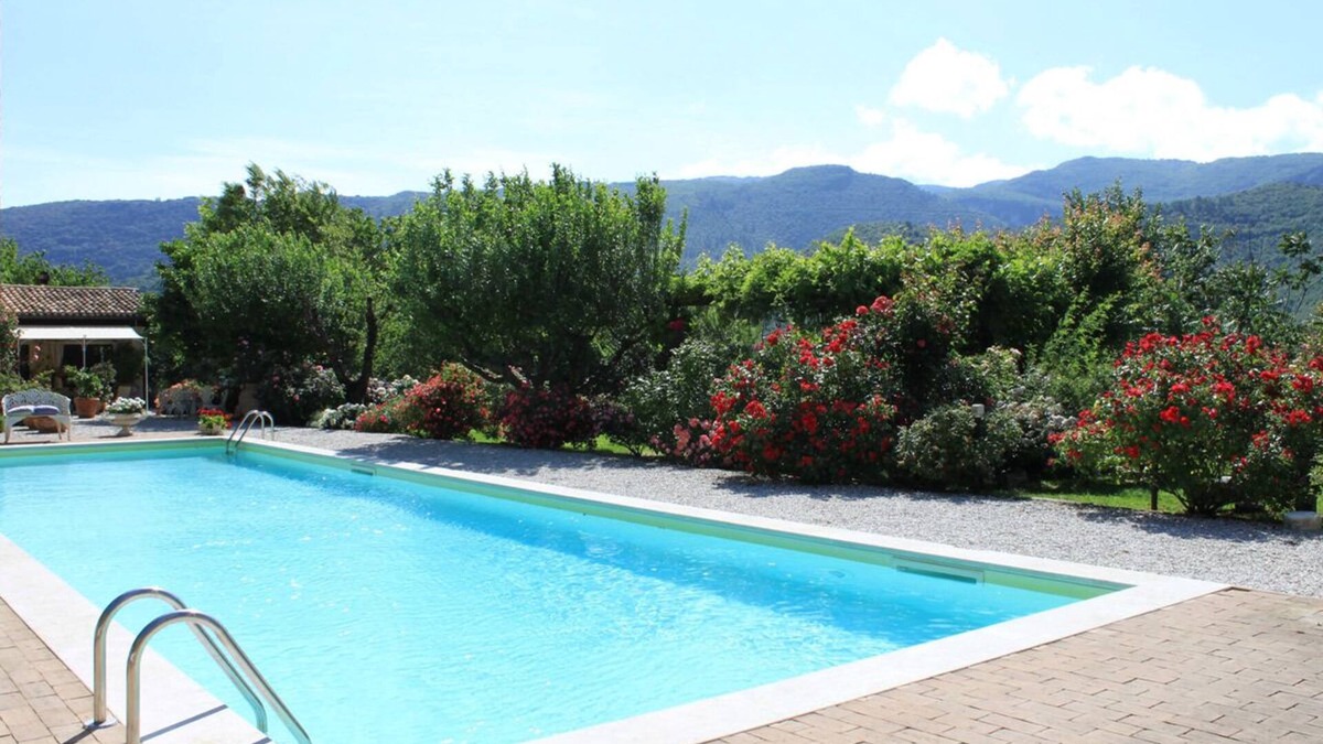 Spoleto Villa | Beautiful villa in park with spectacular view and swimming pool