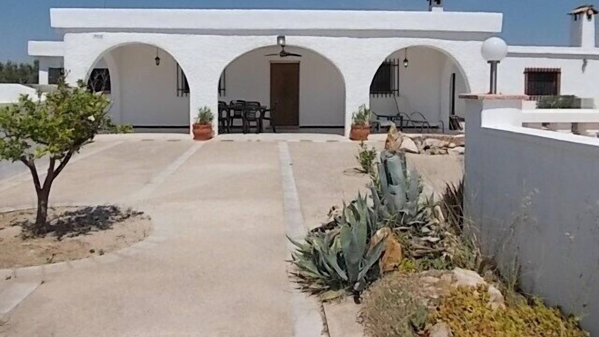 Turis Villa | Beautiful Villa in Turis Valencia