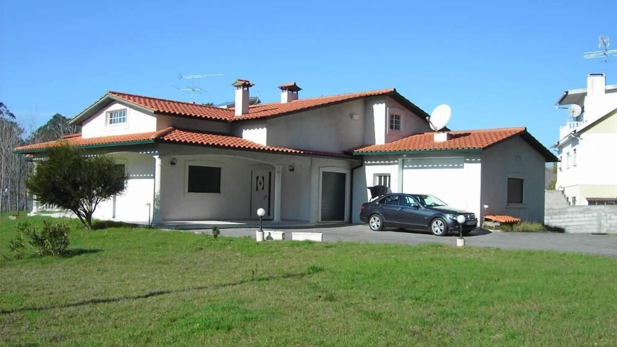 Carvide House | Beautiful VILLA, NAZARE`35KM near Vieira Beach, beach at 6 minutes