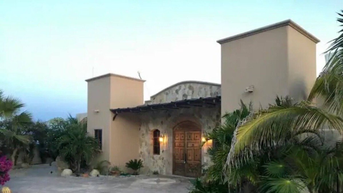 Vinorama Villa | Beautiful Villa, Ocean front