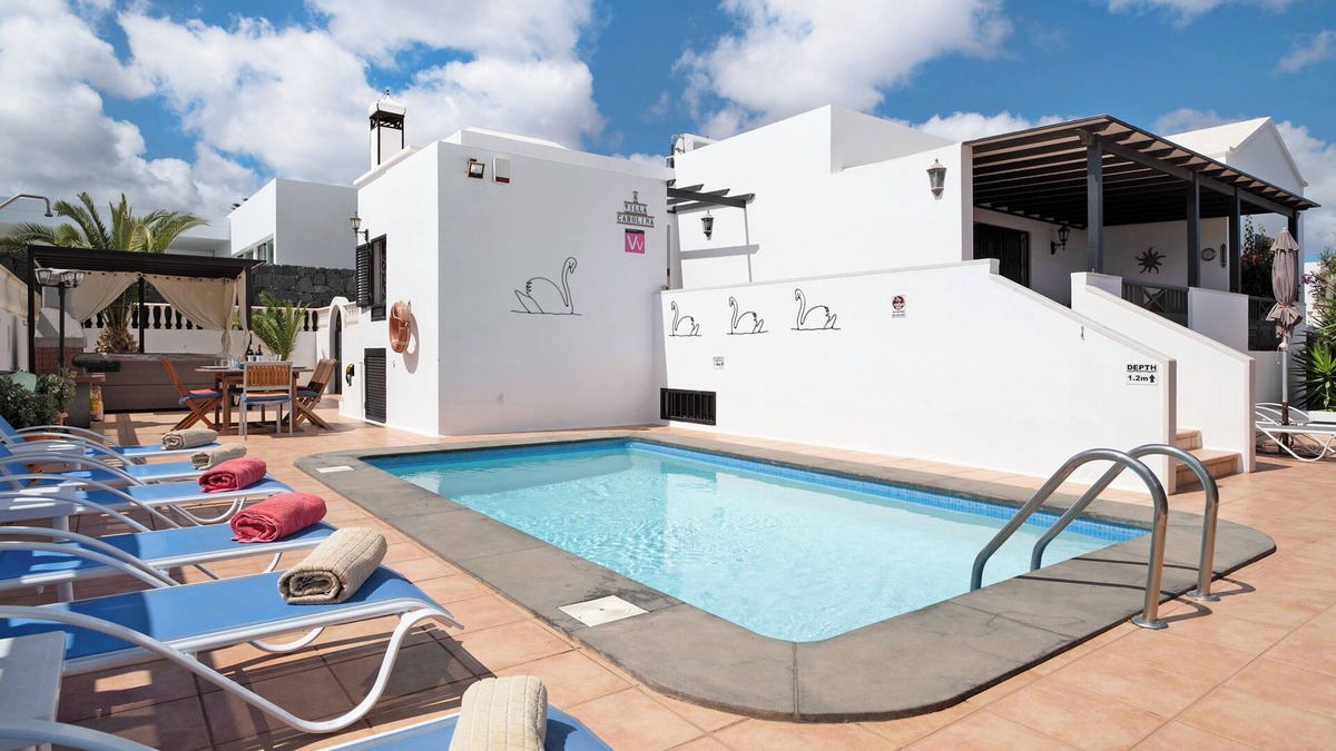 Los Mojones Villa | Beautiful Villa, Sea Views, Heated Pool, Jacuzzi, Air Conditioning & WiFi