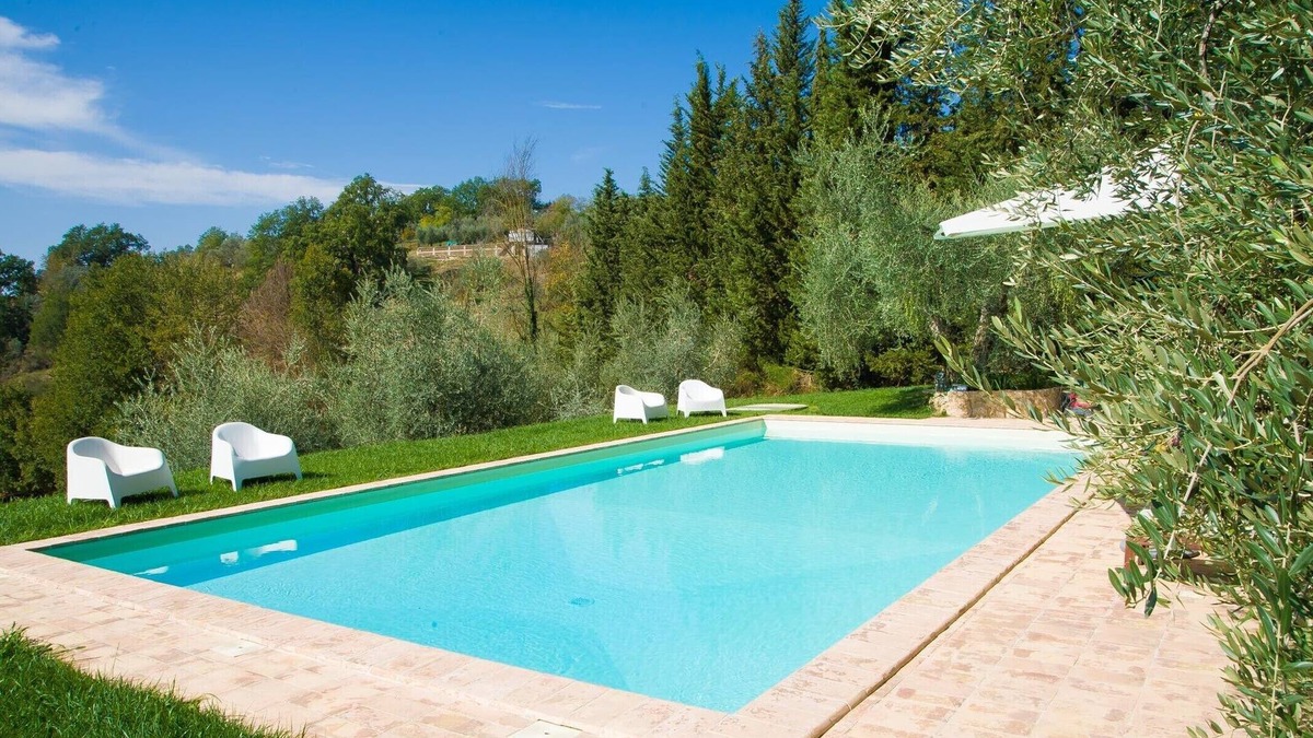 Tarano Villa | Beautiful Villa with large pool close to Rome in the Sabina Hills 6-14 guests