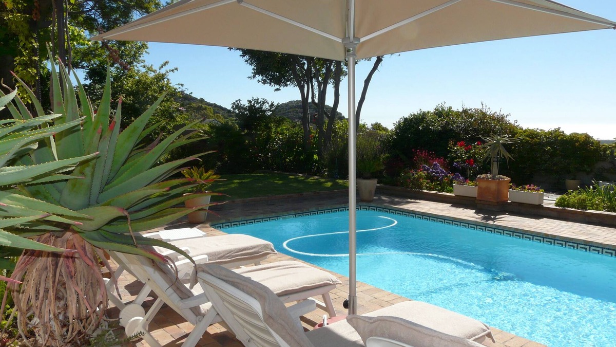 Redhill Villa | Beautiful villa with amazing sea view and heated private salt water pool.