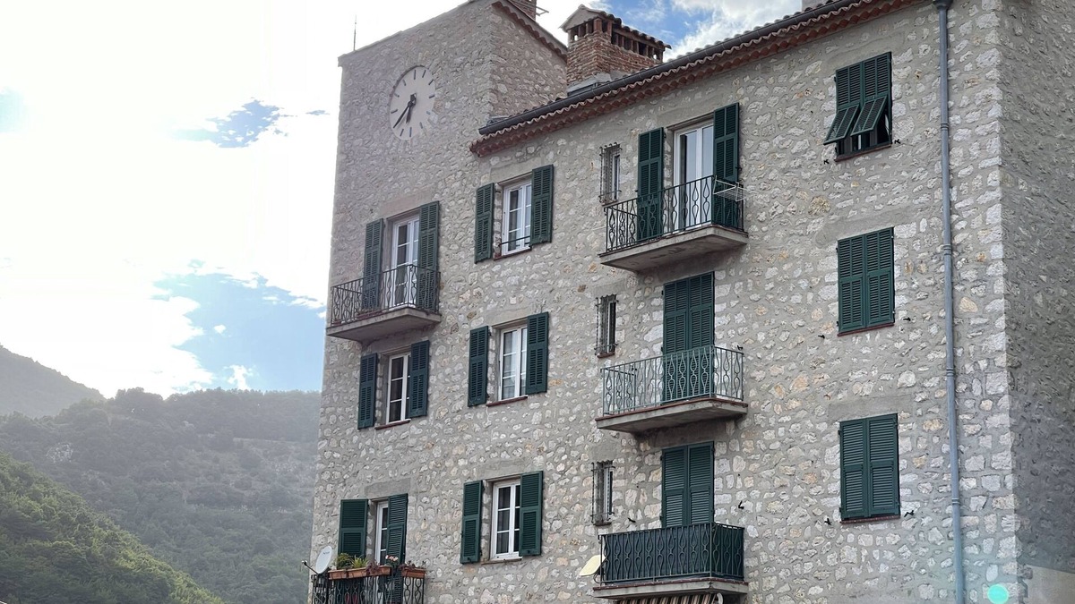 Castillon Apartment | Beautiful Village Apartment