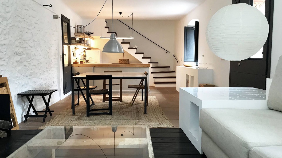 Rabos House | Beautiful Village House in Alt Empordà