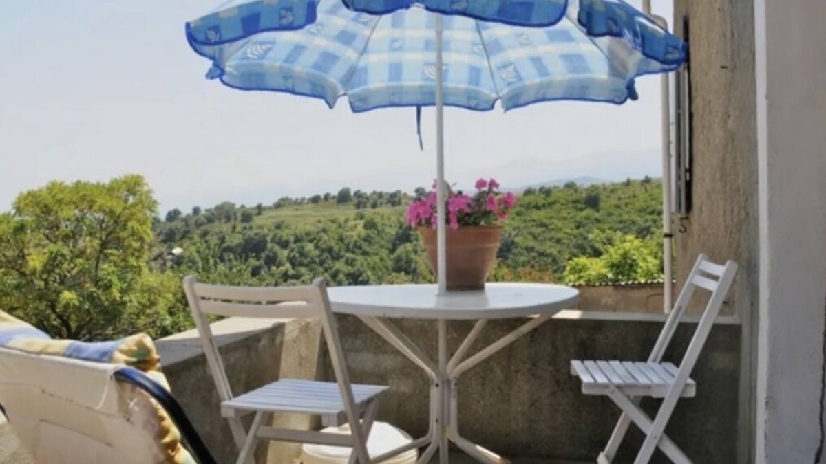 Tallone House | Beautiful village house