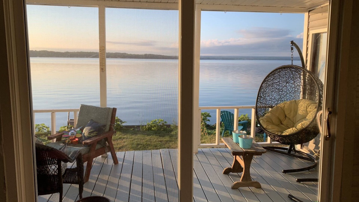 Seneca Falls House | BEAUTIFUL WATERFRONT ESCAPE