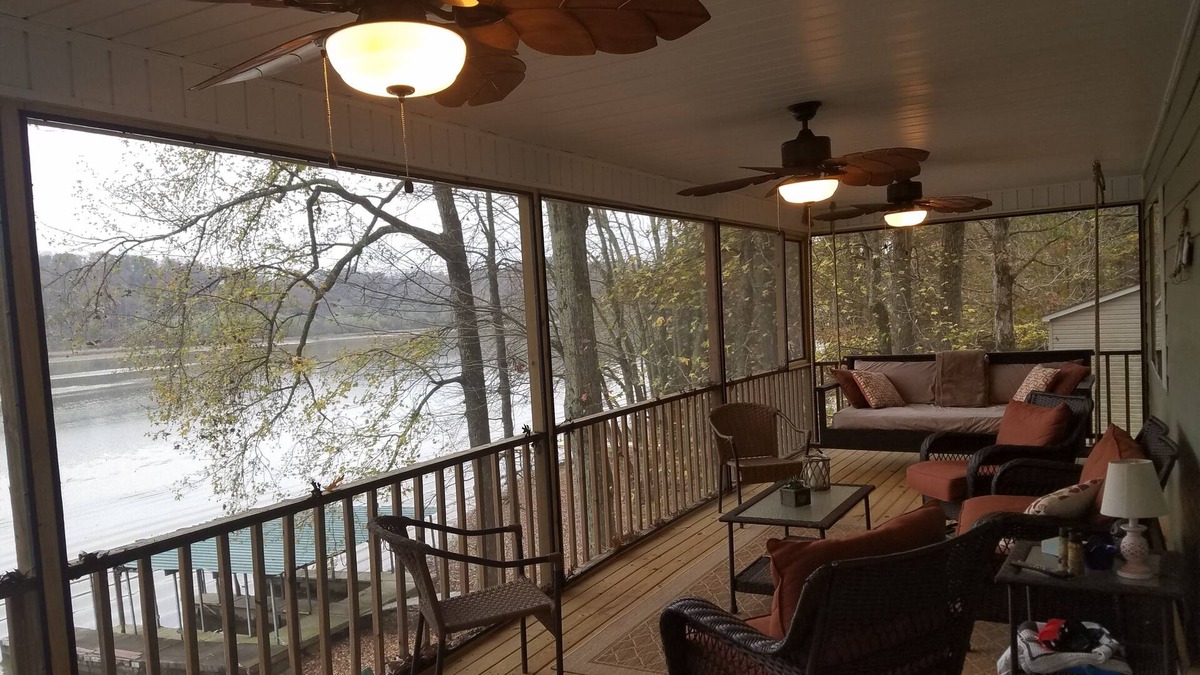 Athens House | Beautiful Wheeler Lake Home In Quiet Community.