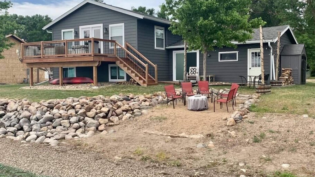 Rutland House | Beautiful year round lake home! Sleeps 8 comfortably!