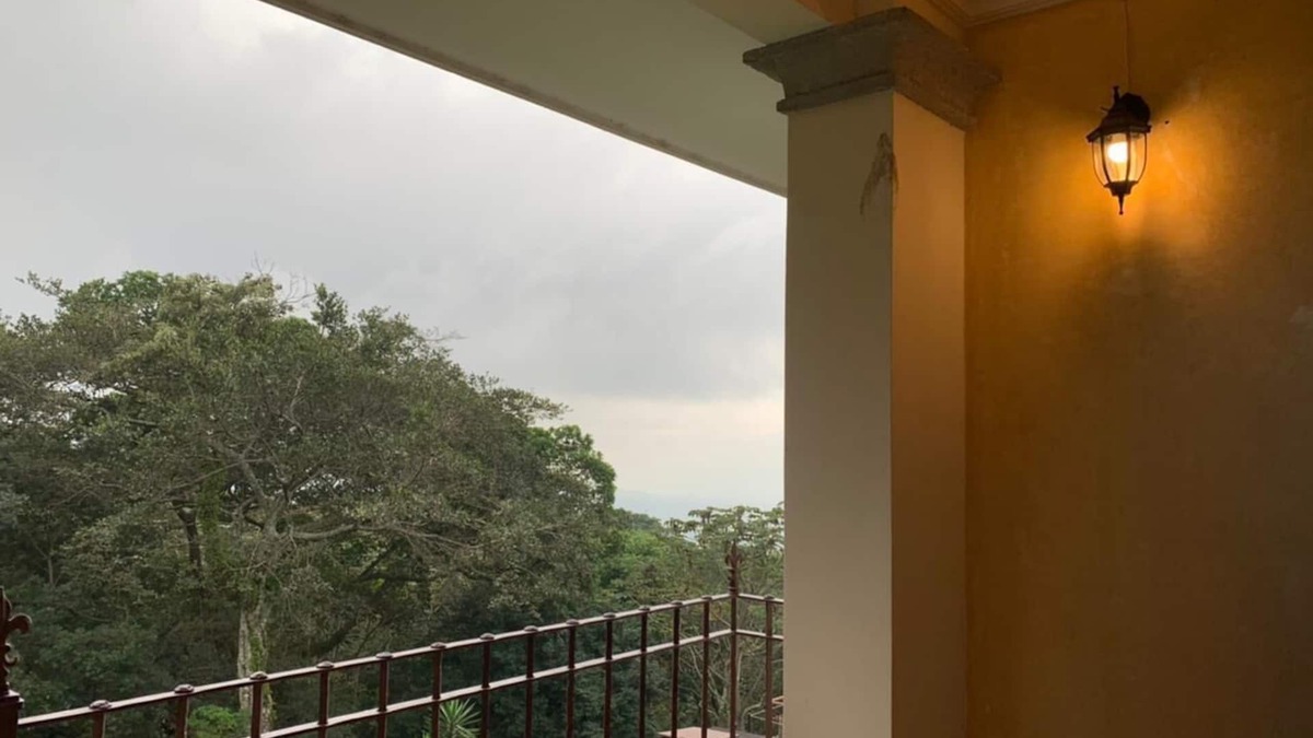 Alotenango Condo | BEAUTIFULL 2 BEDROOM APT LA REUNION