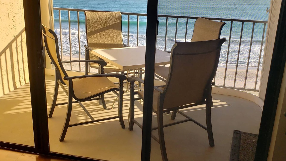 Fort Pierce Shores Condo | Beautifully appointed 2 bed/2 bath 8th fl beachfront condo on Hutchinson Island!
