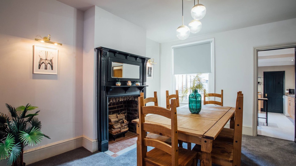 Rugby House | Beautifully finished house in Rugby!