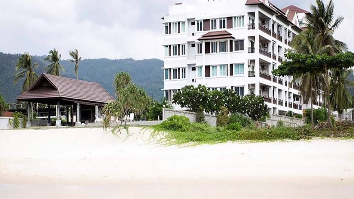 Khanom Condo | Beautifully furnished 2-bd condo with ocean & mountain views
