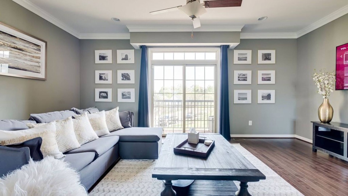 Richmond House | Beautifully furnished, spacious townhome!