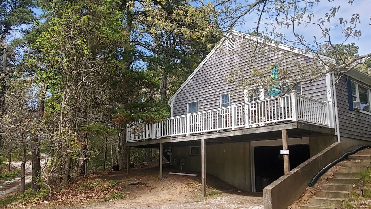 Wellfleet Condo | Beautifully Maintained Home, Large Deck (CS0004)