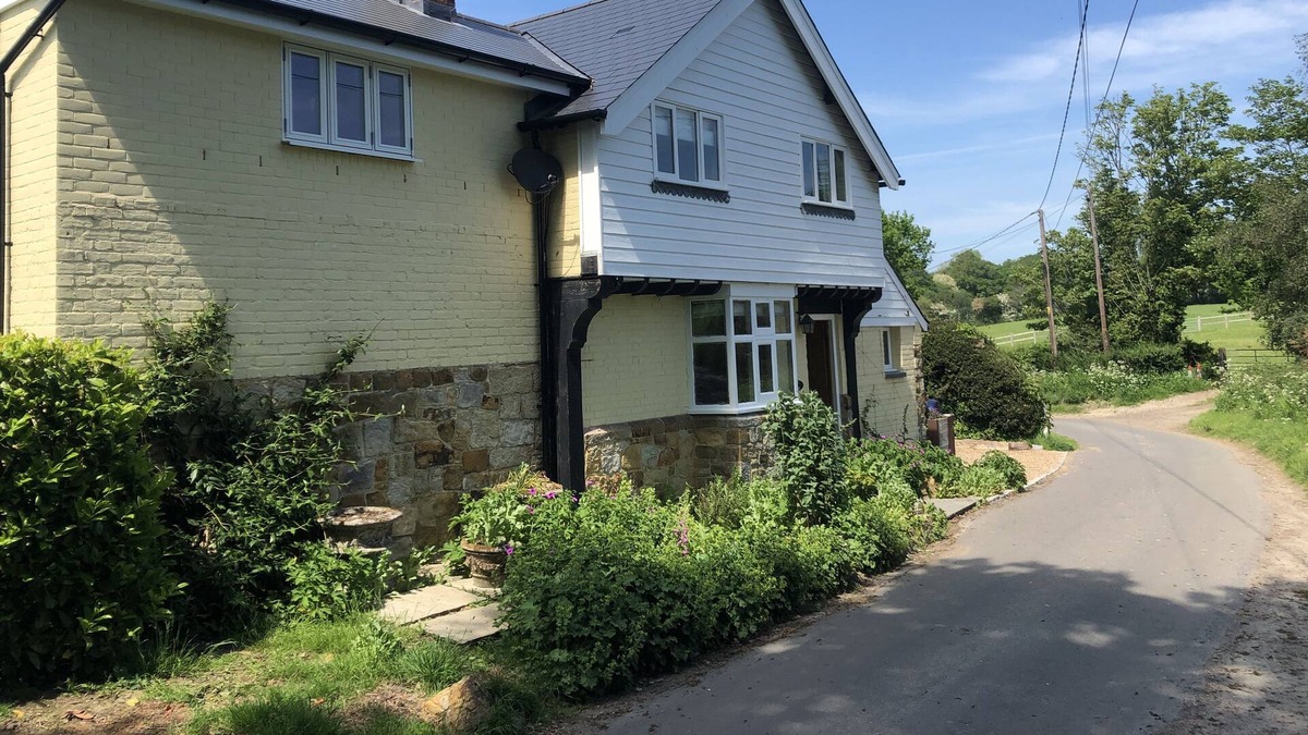 Warbleton Cottage | Beautifully recently renovated country cottage