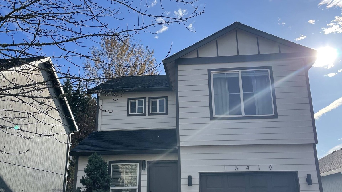 Rock Creek House | Beautifully remodeled full house close to restaurants and food carts.