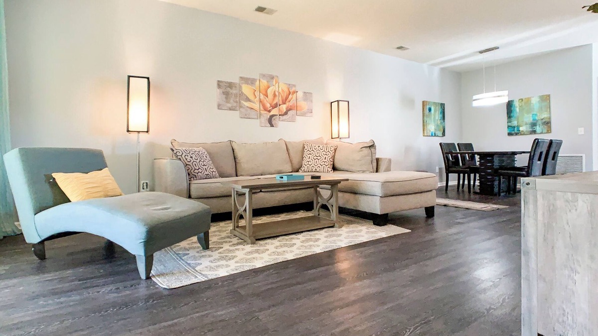 Red Hill Condo | BEAUTIFULLY RENOVATED CONDO IN LEGENDS GOLF RESORT