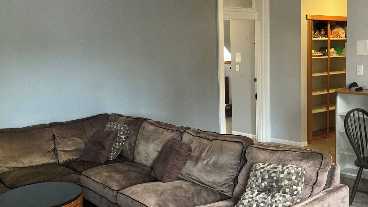Clifton Heights Apartment | Beautifully Renovated & Fully Furnished 3 Bed Cincinnati Rental Near OTR & UC