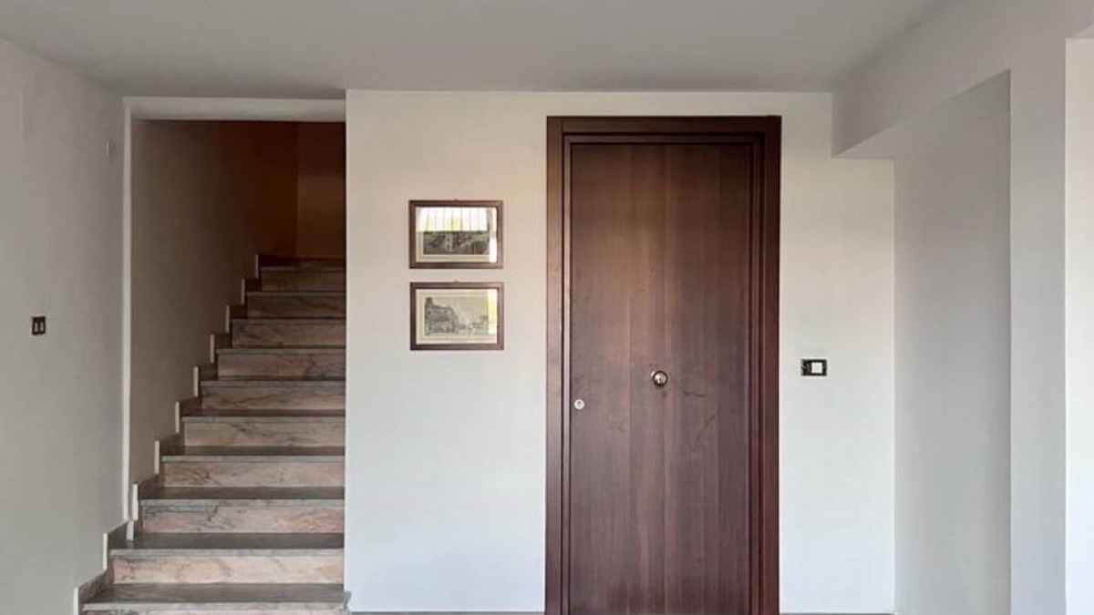 Mendicino Apartment | Beautifully renovated apartment offering authentic Italian country style living!