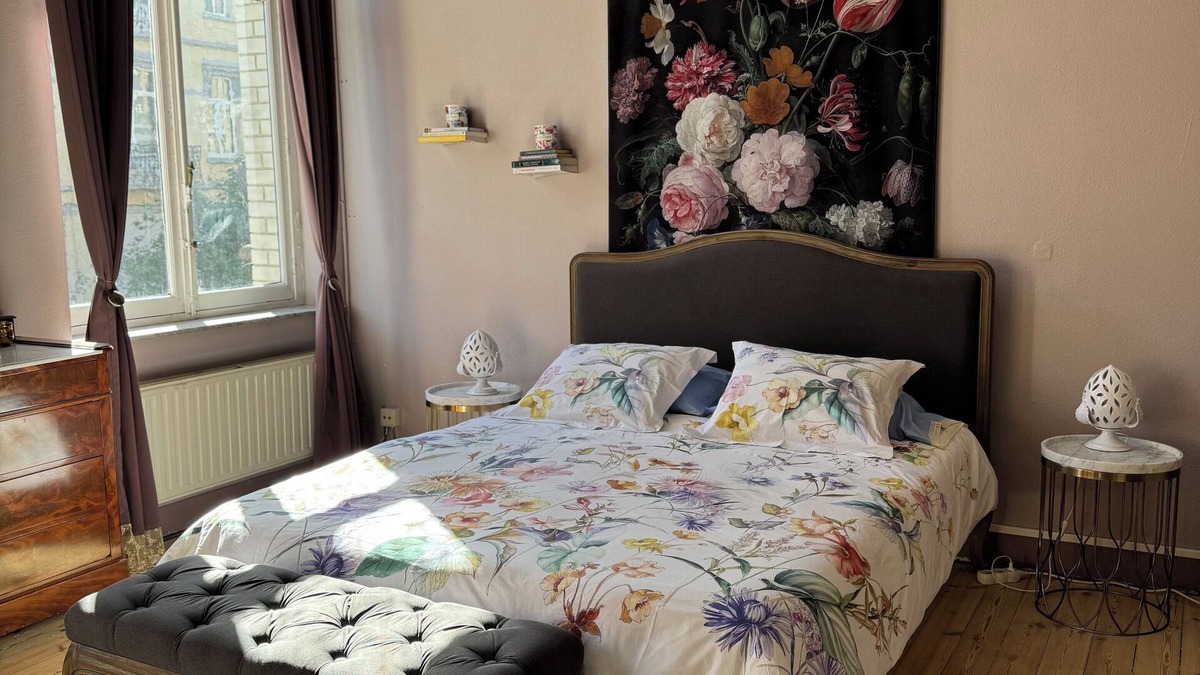 Jacht Apartment | Beautifully Renovated Spacious Apartment in a Historic Brussels Maison de Maitre