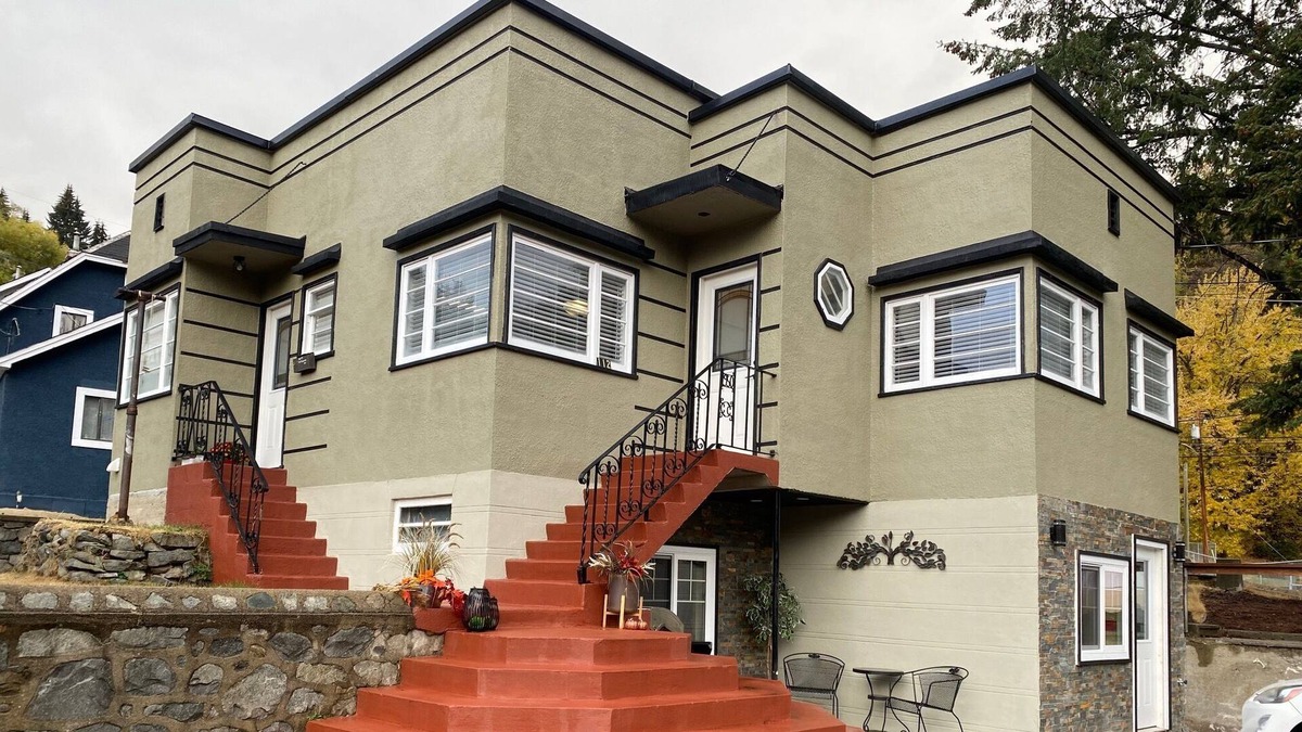 The Gulch House | Beautifully renovated heritage home 2 Bedroom Sleeps 4