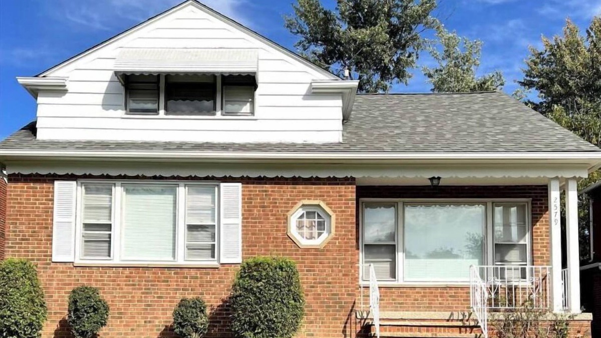 Beachwood House | Beautifully Renovated, Luxury Home in Beachwood OH