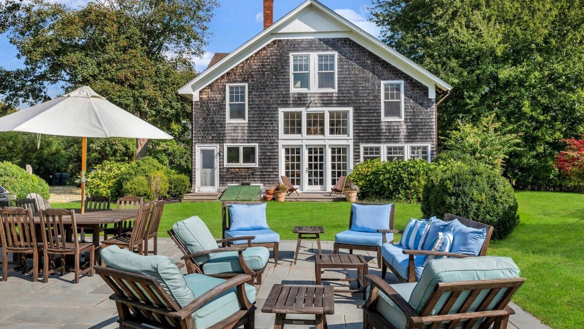 Bridgehampton House | Beautifully Restored Barn, Open First Floor Plan, Historic Charm and.