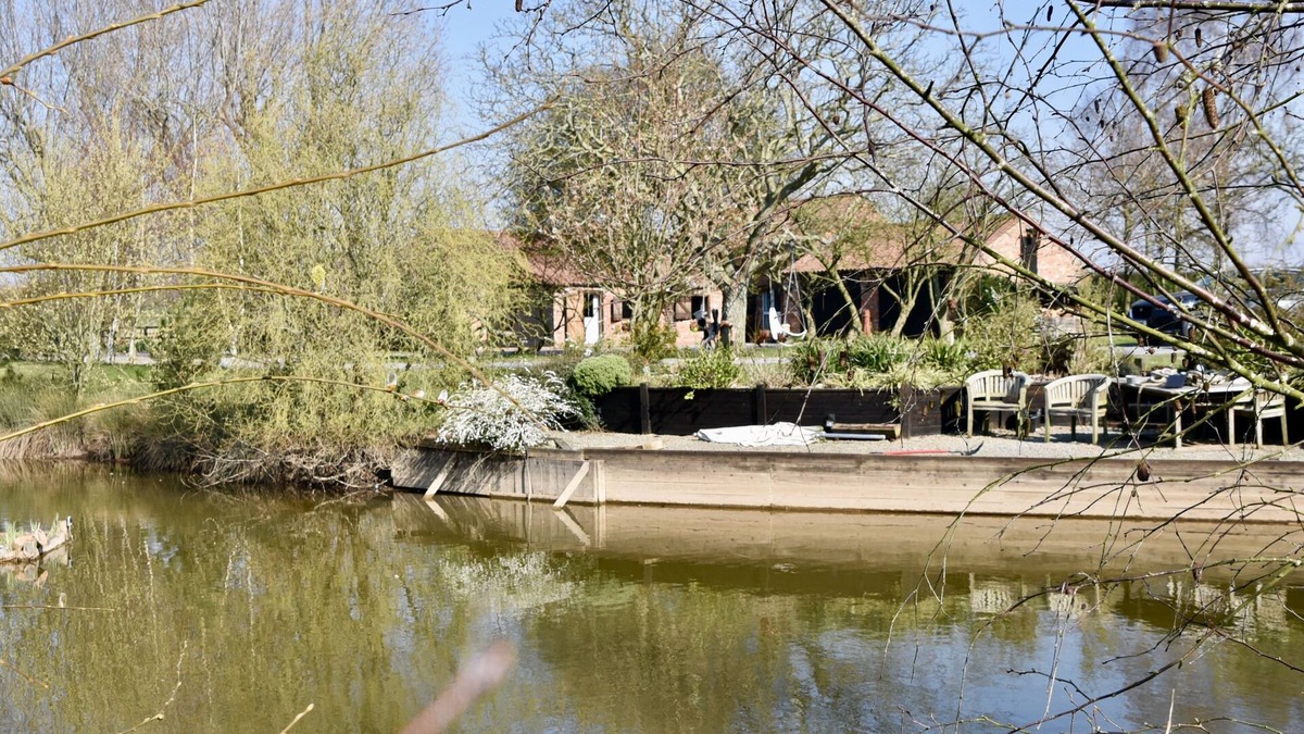 Langrick House | Beautifully restored 18th century Barn