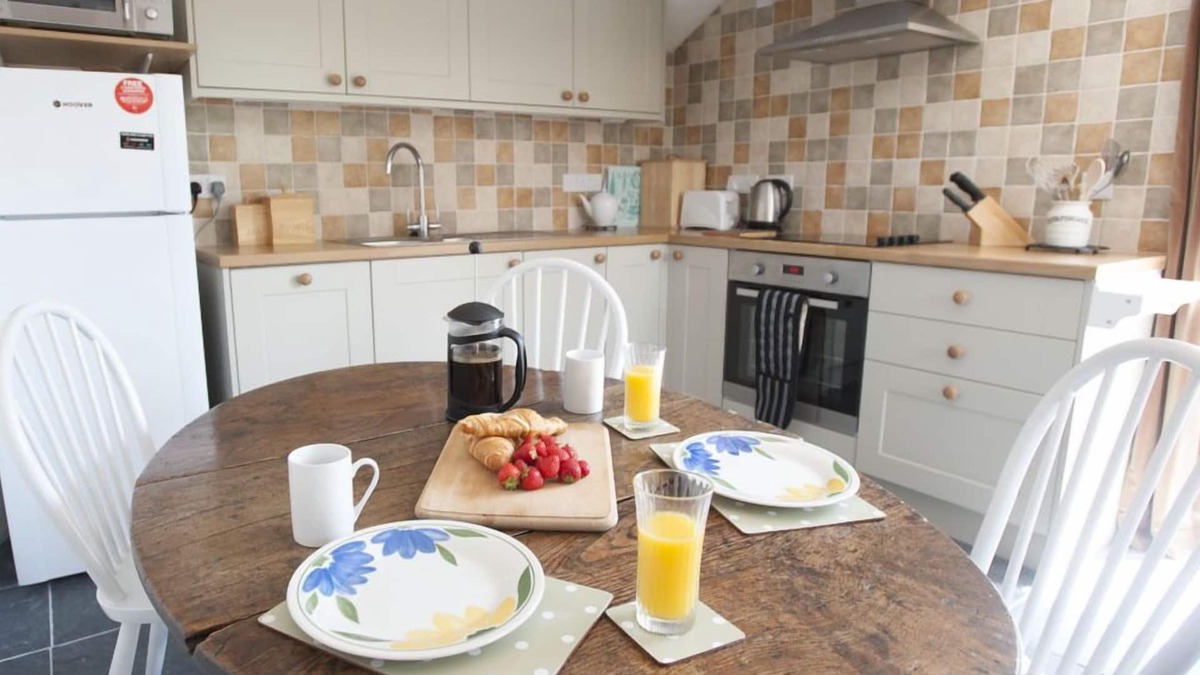 Manaton Cottage | Beautifully Restored Grade 2 Thatched Cottage In Manaton